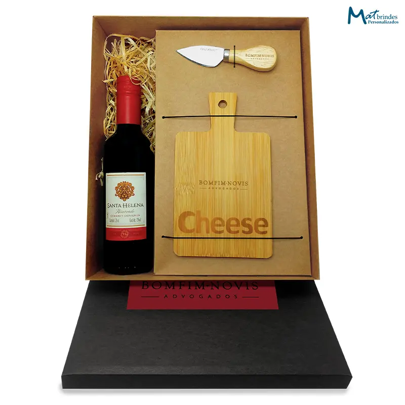 Kit Vinho com Tábua e Faca para Queijo Personalizado - MB515