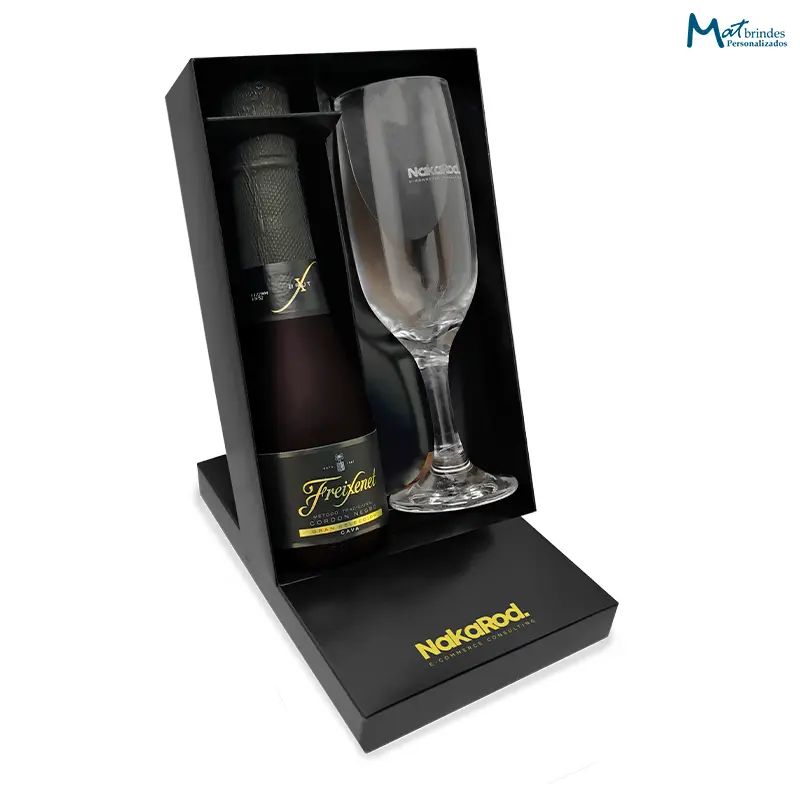 Kit Mini Espumante Freixenet 200ml com Taça - MB711