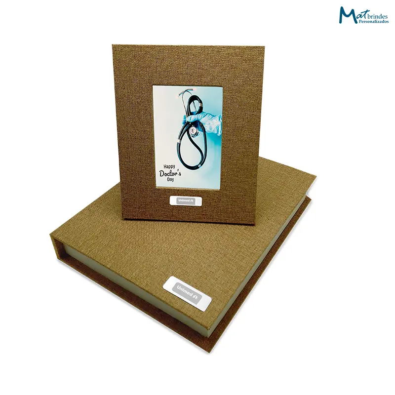 Kit Porta-Retrato no Livro-Caixa Personalizado - MB857